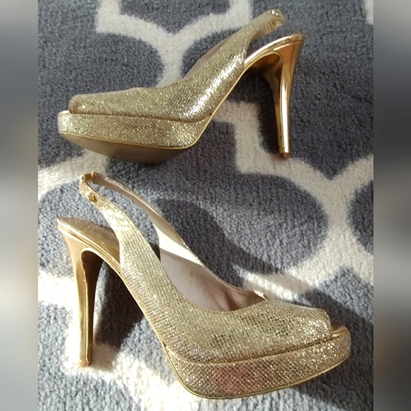 Michael Kors "York" Gold Glitter Peep Toe Slingbacks - Picture 7 of 15